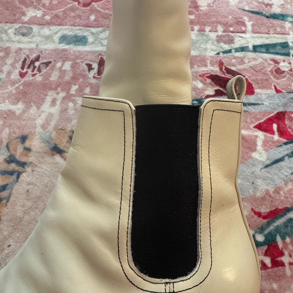 Marc Fisher White Chelsea Boots - Picture 5 of 8